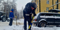 В Воскресенске продолжают расчищать дворы от снежных заносов - Regions.Ru